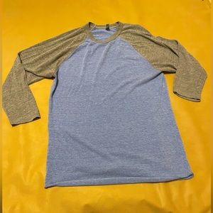 American Apparel 50 25 25 T-shirt Medium blue gray